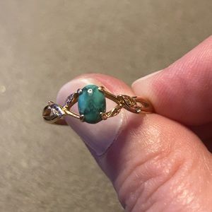 Beautiful Oval Turquoise with 18K rose gold, hand crafted, size 9